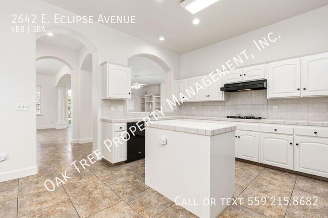 Building Photo - 2642 E Eclipse Ave
