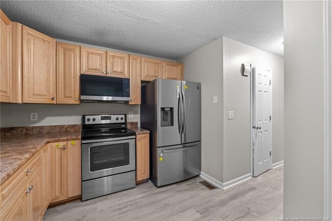 Building Photo - 82 Stonecliff Ln