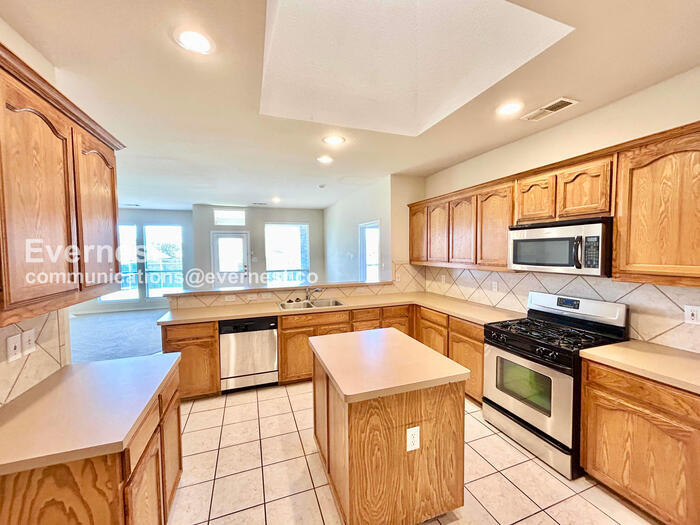 Building Photo - 10009 Bull Run