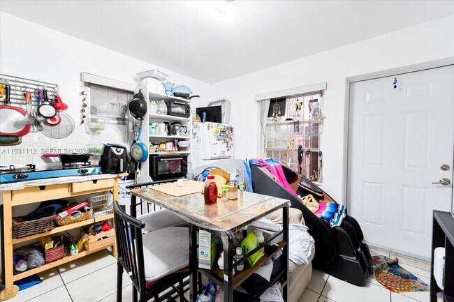 Building Photo - 317 W 36th St