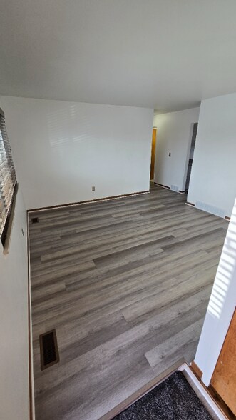 Building Photo - 30994 Dover St