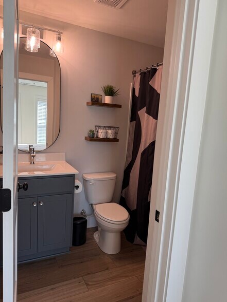 Building Photo - 1237 Zebrawood Ct SE