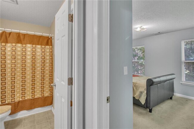 Building Photo - 4240 N Braves Cir