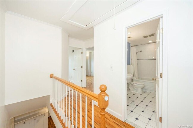 Building Photo - 130 Texas Ave