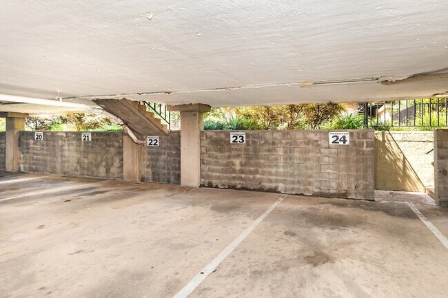 Building Photo - 5740 Martel Ave
