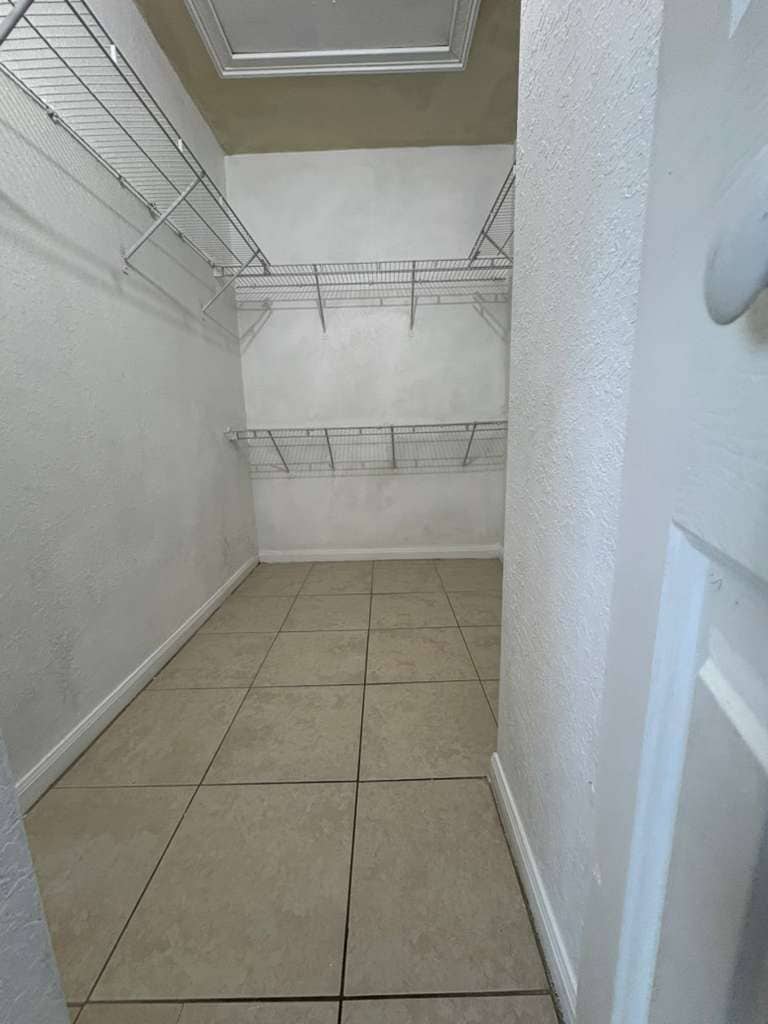 Building Photo - 2819 SE 15th Rd