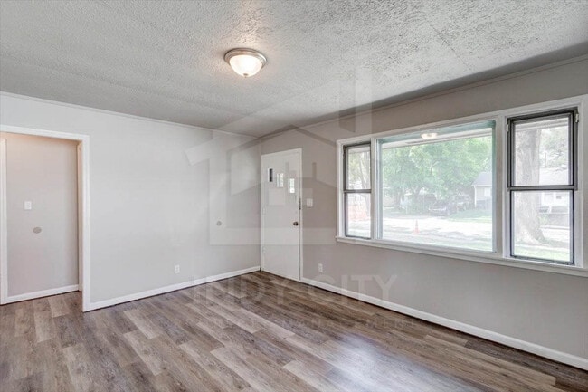 Building Photo - 7315 E 53rd St