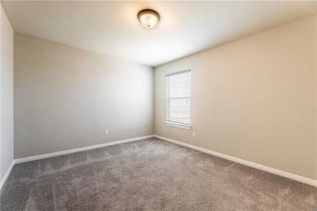 Building Photo - 5413 Traviston Dr