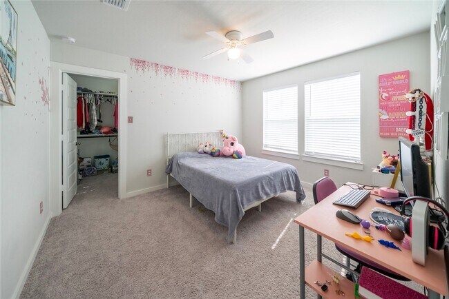 Building Photo - 21802 Blue Daisy Ct