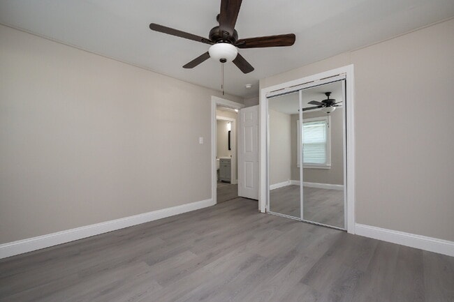 Building Photo - Renovated 2 BR, 1 BA quaint home in Spartanburg under $1200/mo rent