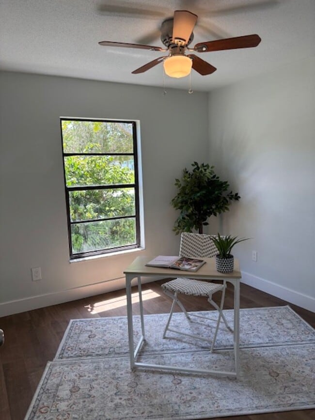 Building Photo - Fully Renovated 3-Bedroom Gem with Modern Upgrades & Timeless Charm!