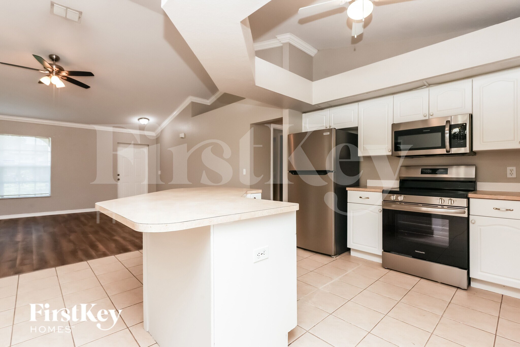 Building Photo - 3807 25th St SW