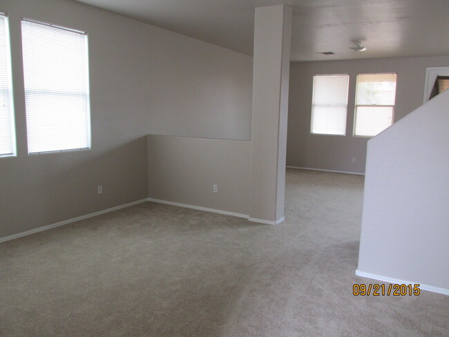 Building Photo - 3 Bedroom with Loft inside Southern Views ...