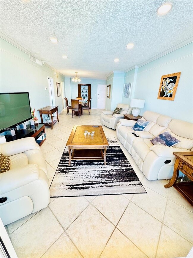 Building Photo - 2501 S Ocean Dr