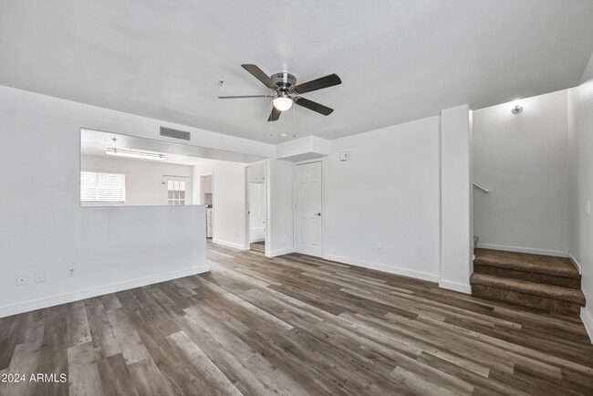 Building Photo - 5010 N 22nd Ave
