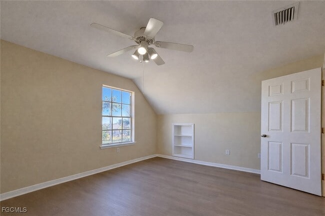 Building Photo - 3618 SW 2nd Ln