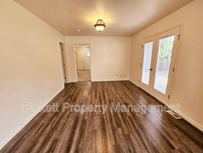 Building Photo - 5206 Del Tormey Pl SE