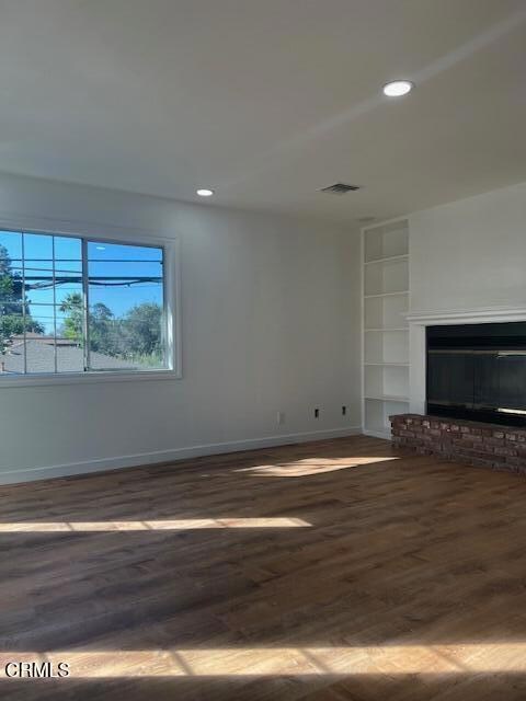 Building Photo - 302 N San Gabriel Ave