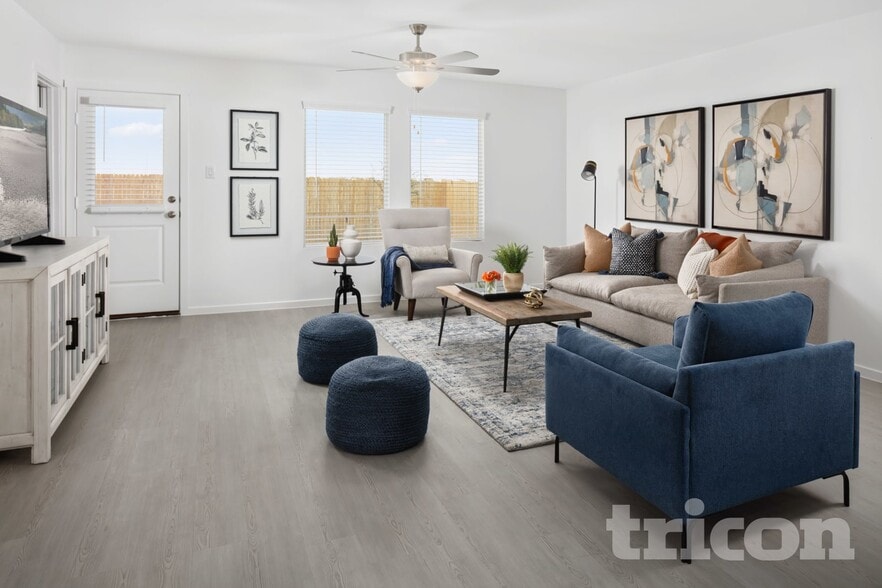 Building Photo - 15205 Bullfighter Blvd