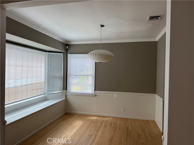 Building Photo - 8929 Rathburn Ave