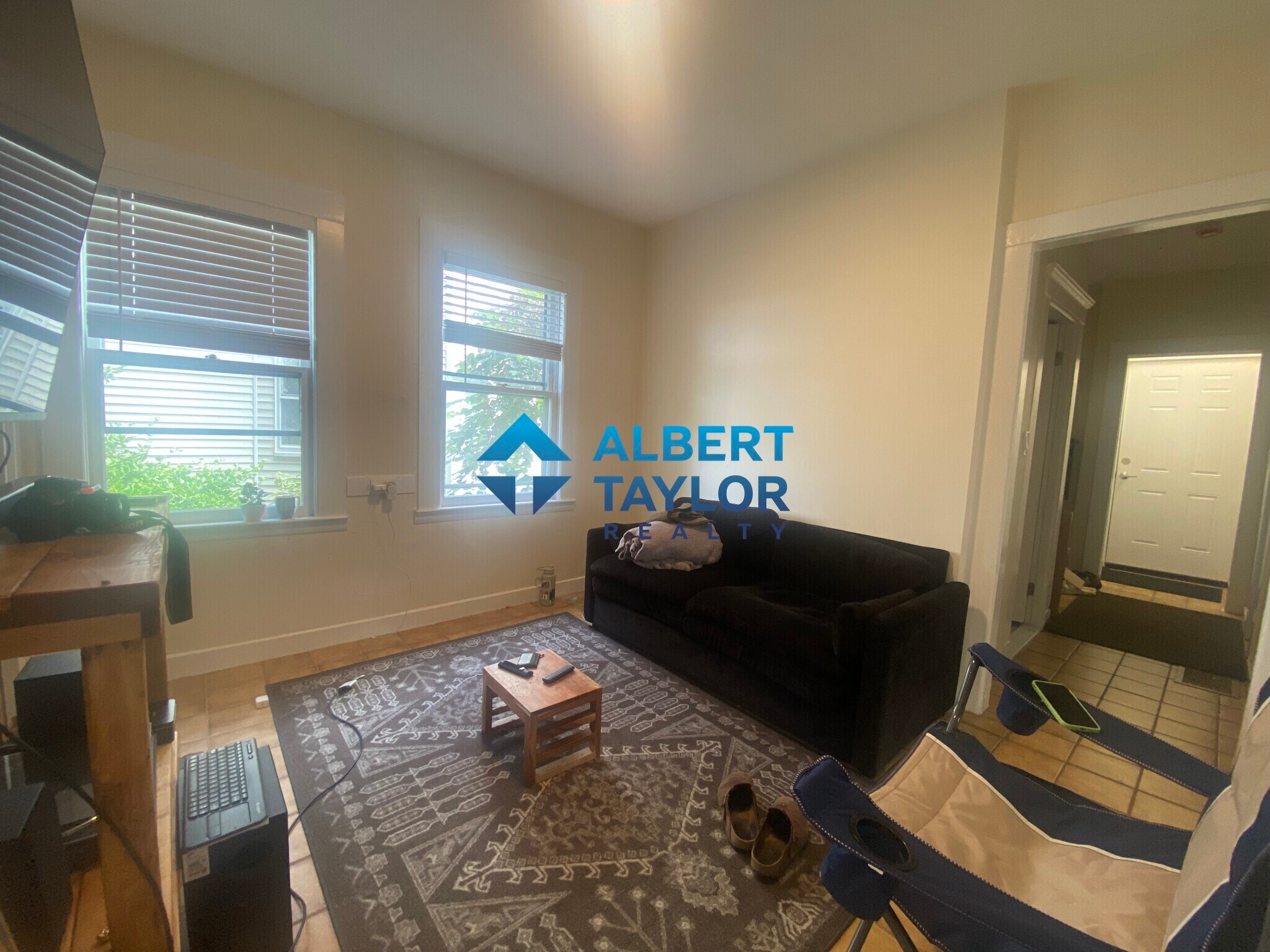 Building Photo - 18 Sawyer Ter