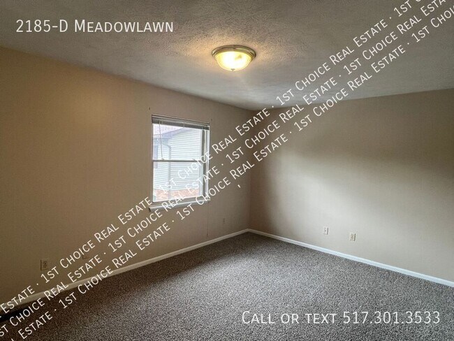 Building Photo - 2185-D Meadowlawn-