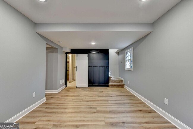 Building Photo - 478 Dorsey Cir SW