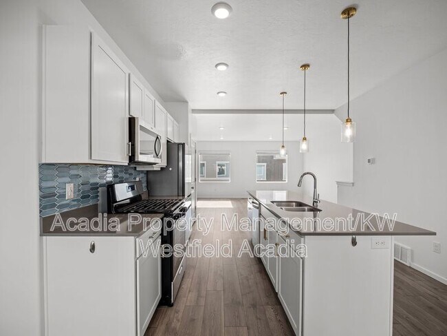 Building Photo - 3966 N Eagle Pt Ln