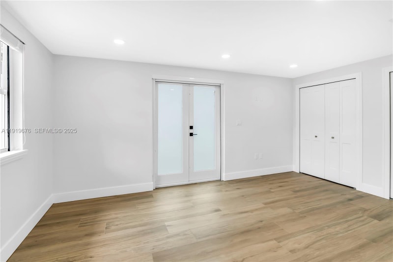 Building Photo - 6499 SW 39th St