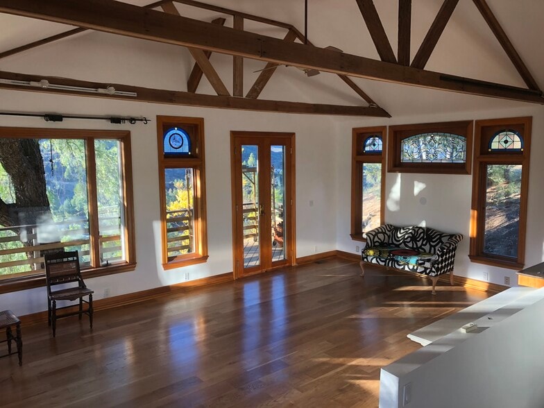 Living Room / 150 Yr Old Stained Glass - 28921 Crest Dr