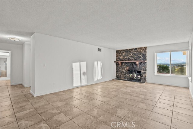 Building Photo - 10561 Alskog St