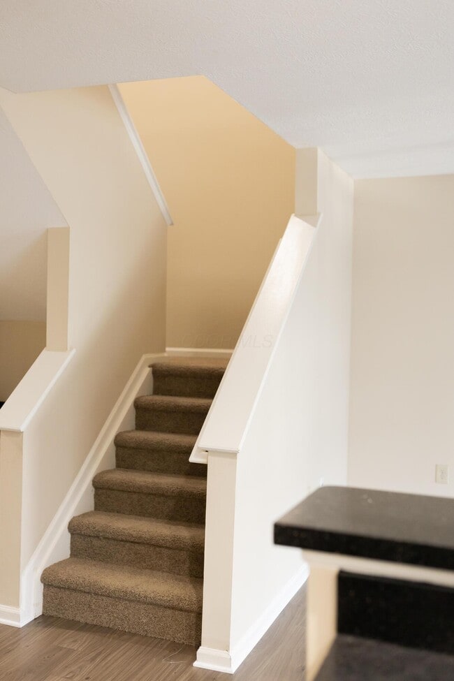 Building Photo - 5008 Stratford Pine Ln