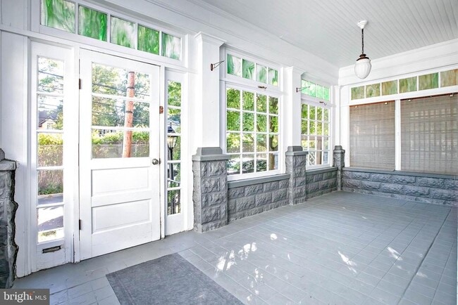 Building Photo - 208 S Atlantic Ave