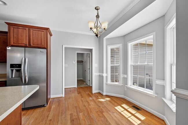 Building Photo - 147 Watersedge Ln