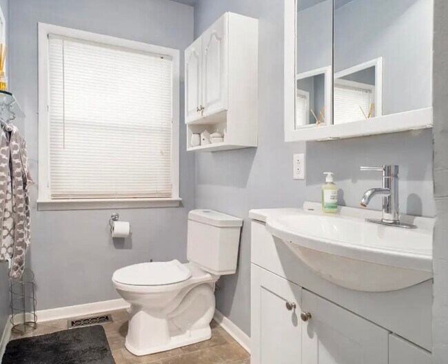 Building Photo - 7394 Farrand Rd