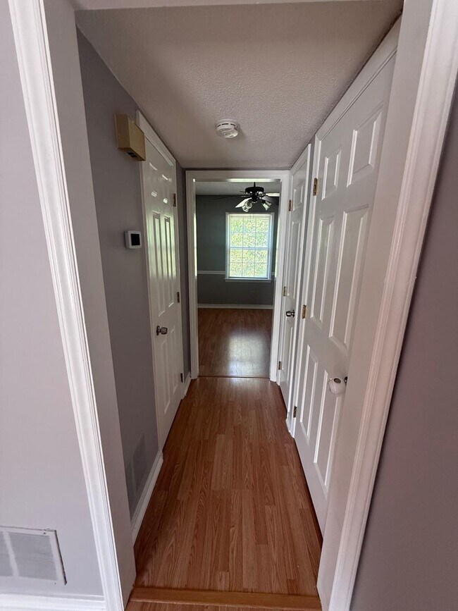 Building Photo - 4704 Lawndale Dr