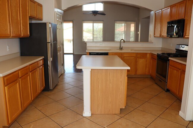 Building Photo - Beautiful West Side Home in Gated Community