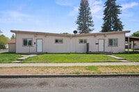 Building Photo - 420 E Sanson Ave