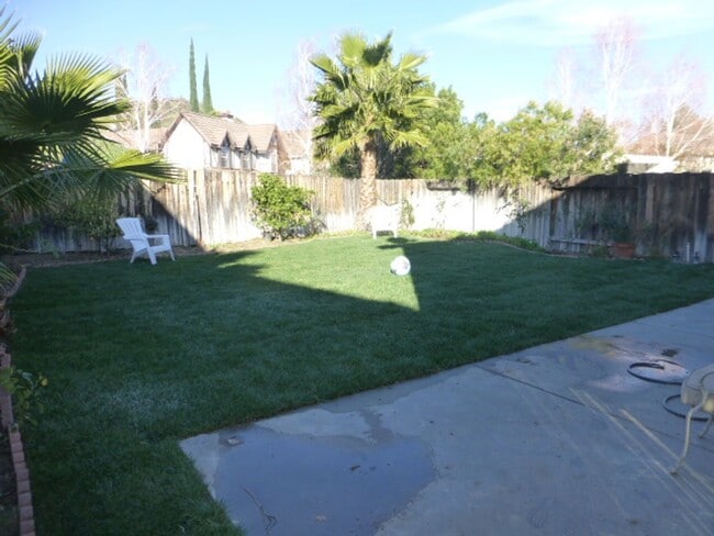 Building Photo - COMING SOON! 4 Bedroom Home for Rent in Ca...