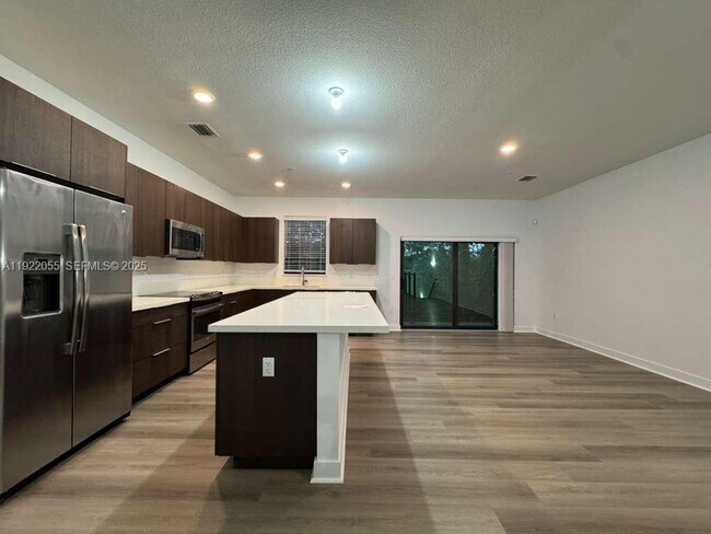 Building Photo - 10473 NW 82nd St