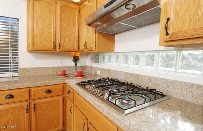 Building Photo - 2830 Via Stella St