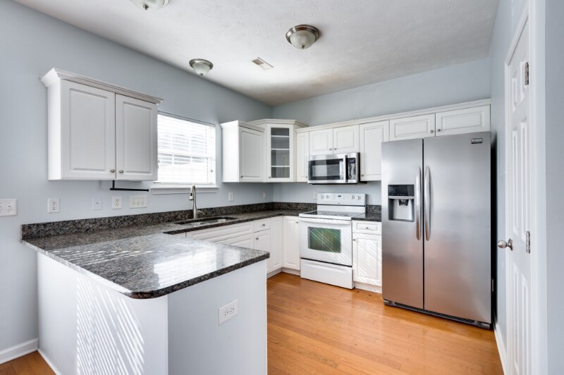 Building Photo - 756 Spence Enclave Ln