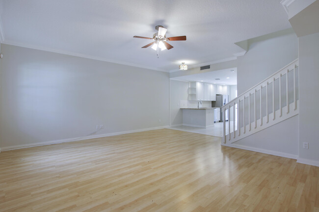 Building Photo - 3057 E Community Dr