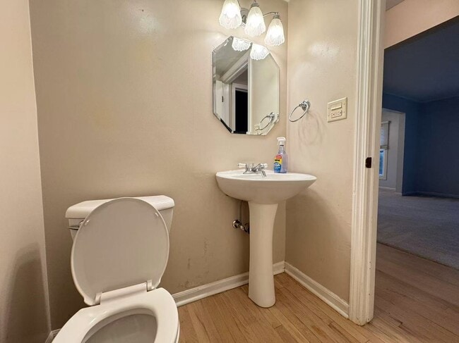 Building Photo - 4805 Greenwich Ct