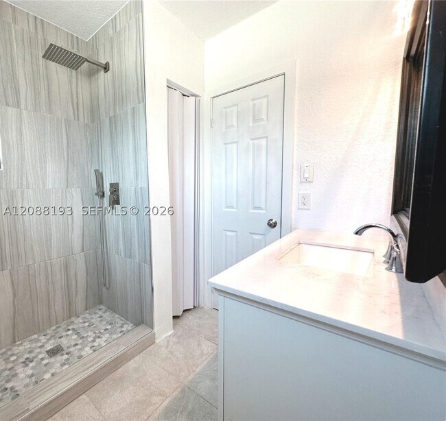 Building Photo - 2115 NW 185th St