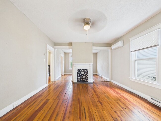 Building Photo - 207 Wellford St