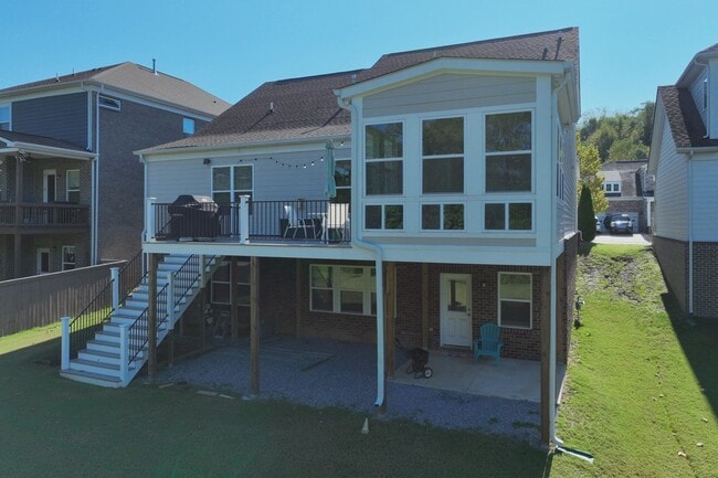 Building Photo - **EXECUTIVE HOME IN WILLIAMSON COUNTY WITH RARE WALK-OUT BASEMENT AND TONS OF STORAGE**