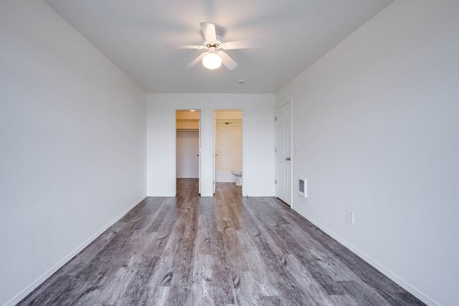 Building Photo - Live Where Comfort Meets Convenience - College Hill Condo in Pullman