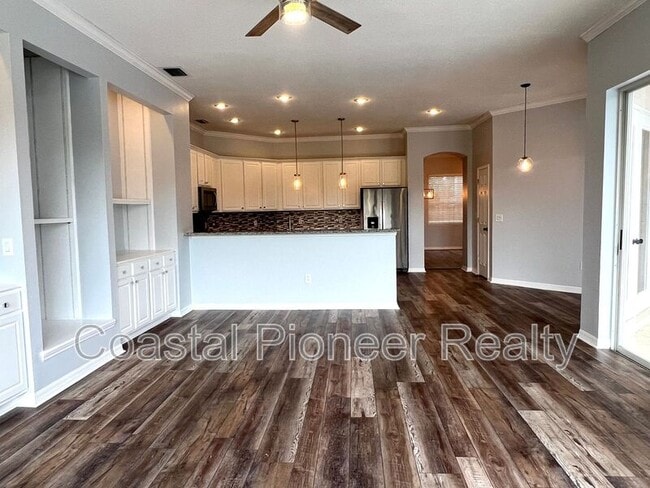 Building Photo - 18111 Sugar Brooke Dr