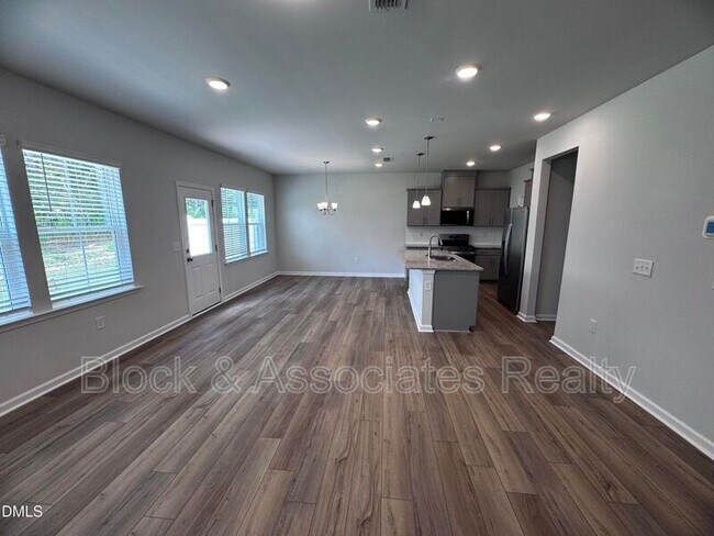 Building Photo - 205 Broomside Ave